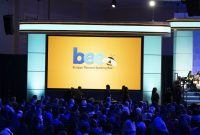 Buzz پیش از صدمین سال برای زنبور عسل ملی اسکریپس ساخته می شود Buzz پیش از صدمین سال برای زنبور عسل ملی اسکریپس ساخته می شود