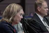 مقامات زنبور عسل اسیرپه های دیرینه ، وزوز را برای جادوگران نگه می دارند مقامات زنبور عسل اسیرپه های دیرینه ، وزوز را برای جادوگران نگه می دارند