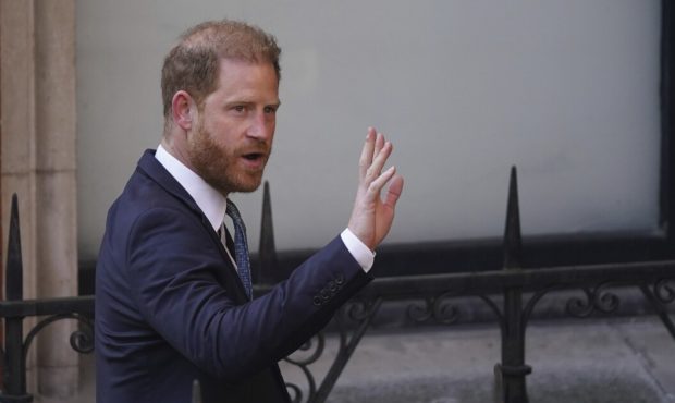 شاهزاده هری می خواهد با خانواده آشتی کند شاهزاده هری می خواهد با خانواده آشتی کند